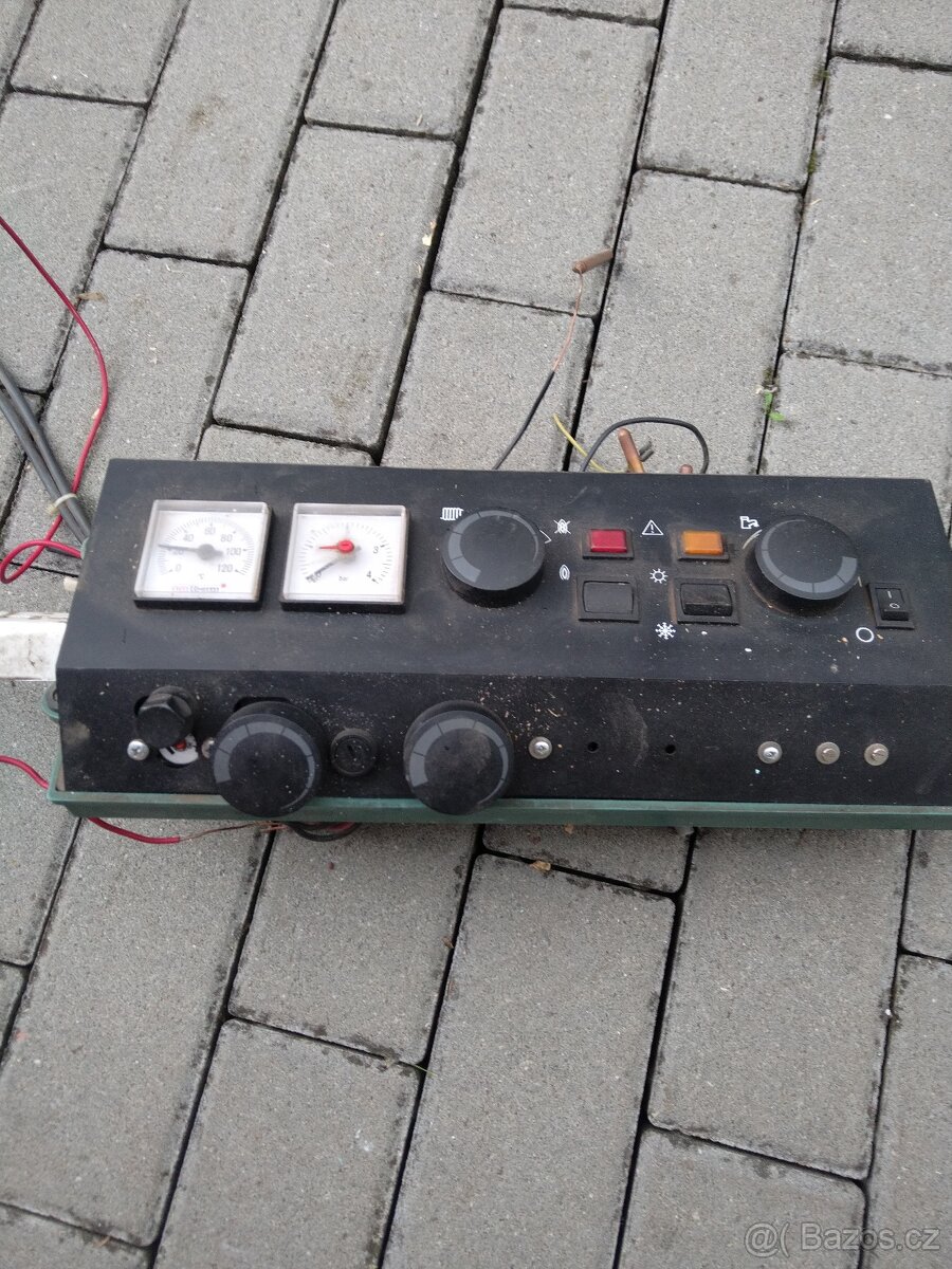 Elektronika z plynového kotle Protherm