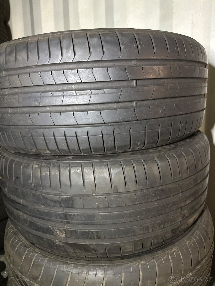 245/40r19 pirelli