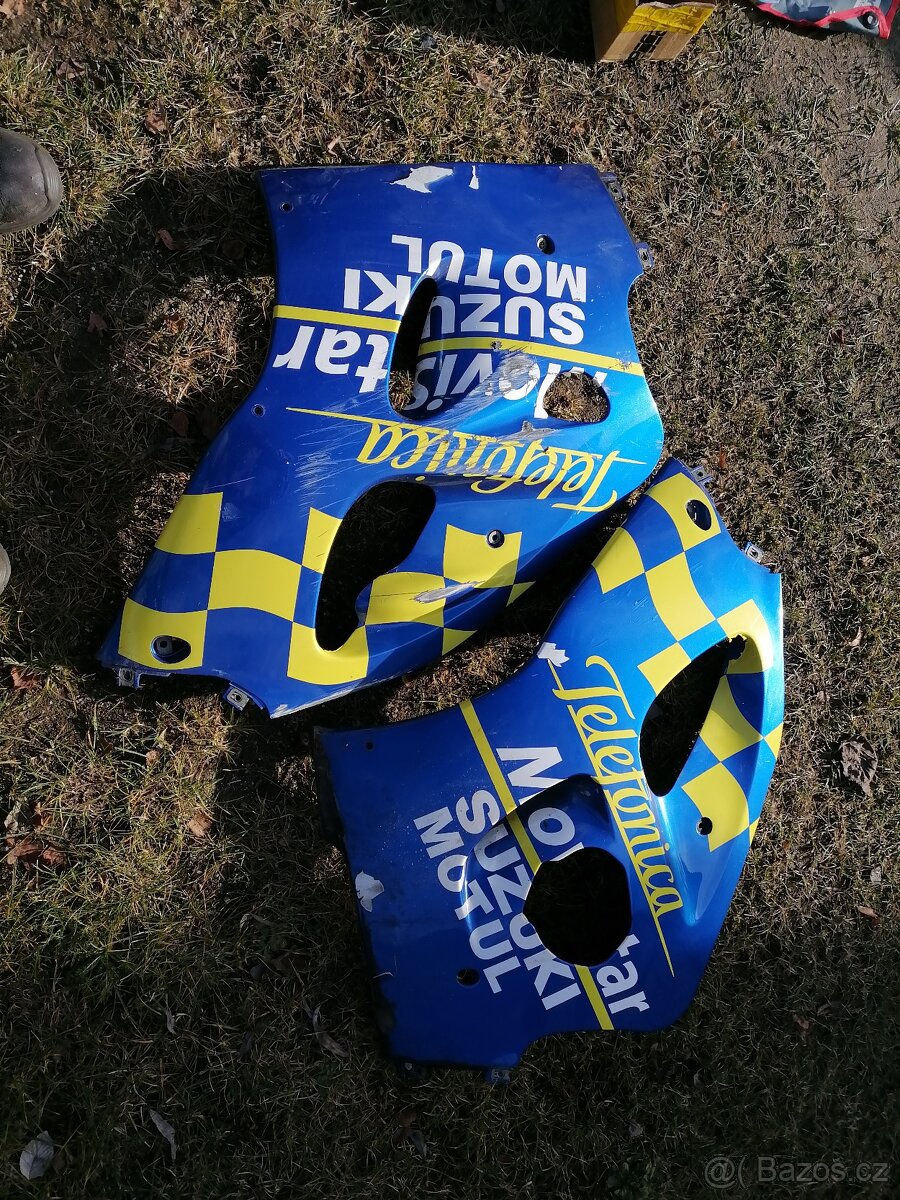 Boční kapoty suzuki GSX-R 600 SRAD