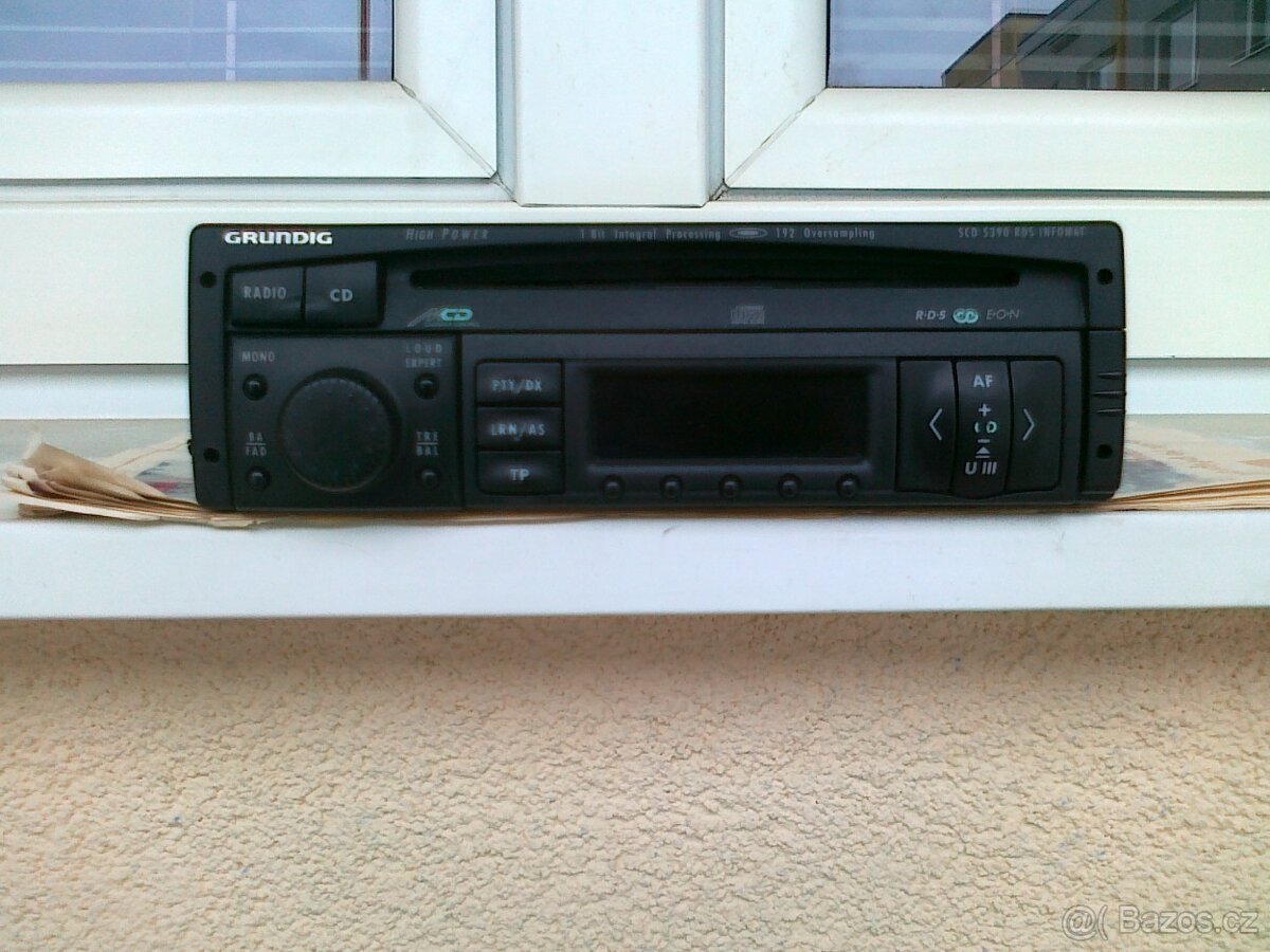 Prodám autorádio GRUNDIG,.-,..