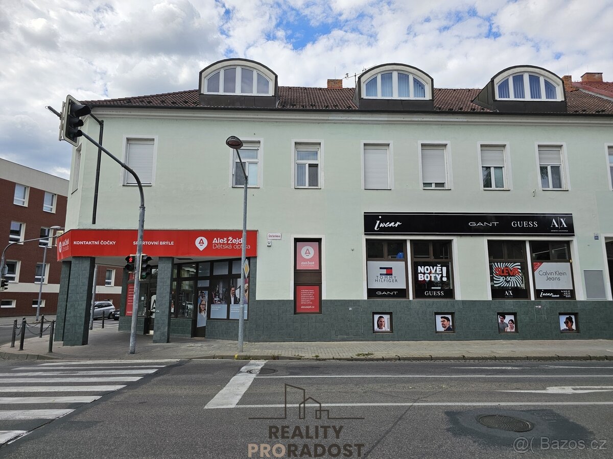 Pronájem komerčních prostor 90 m2 v centru