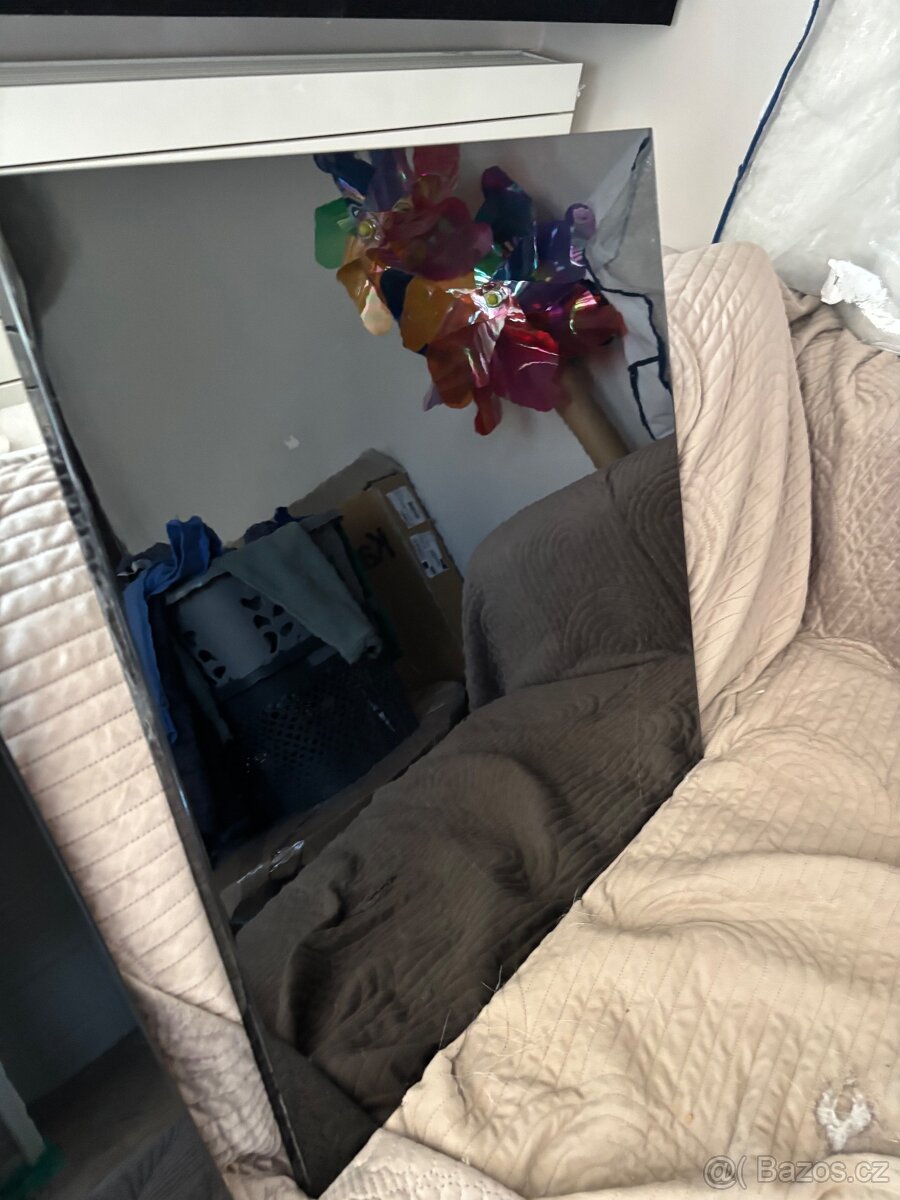 Prodám dvířka z IKEA BEST černá lesklá, 5ks