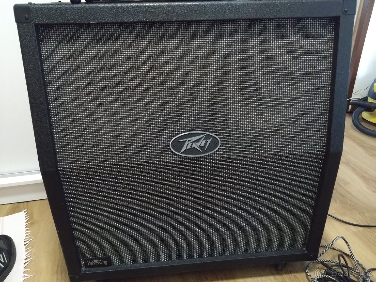 Kytarový reprobox Peavey Valveking 4x12