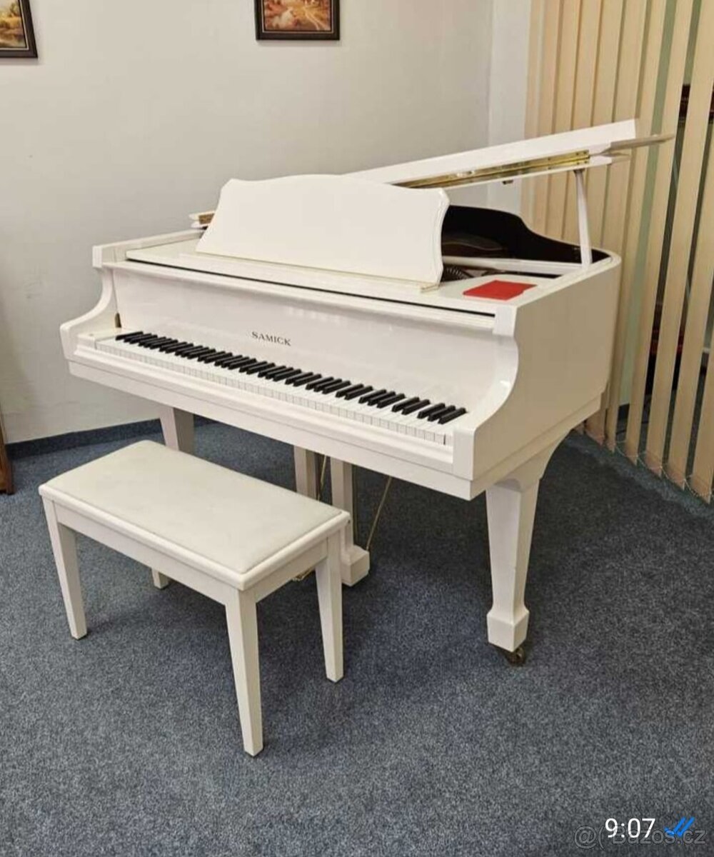 🎵 Elegantní klavír Samick  téměř jako nový.