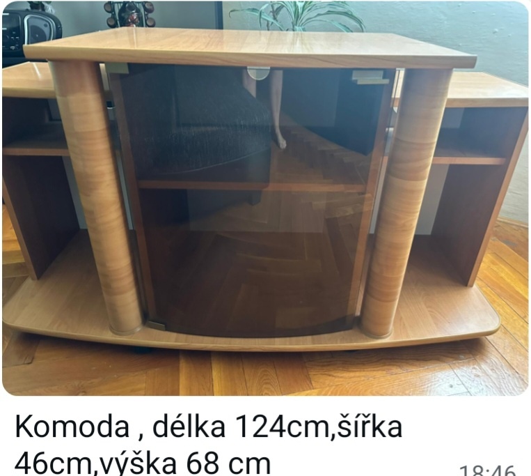 Stolek na Tv