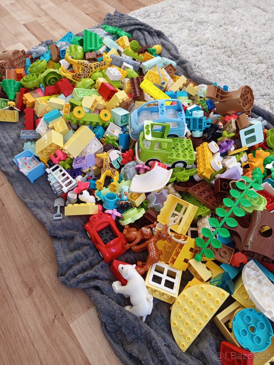 LEGO DUPLO, vice sad dohromady