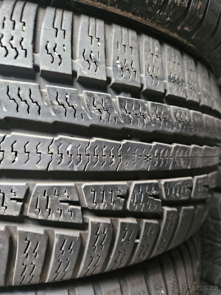 215/50R17 95V XL Nokian WRA3