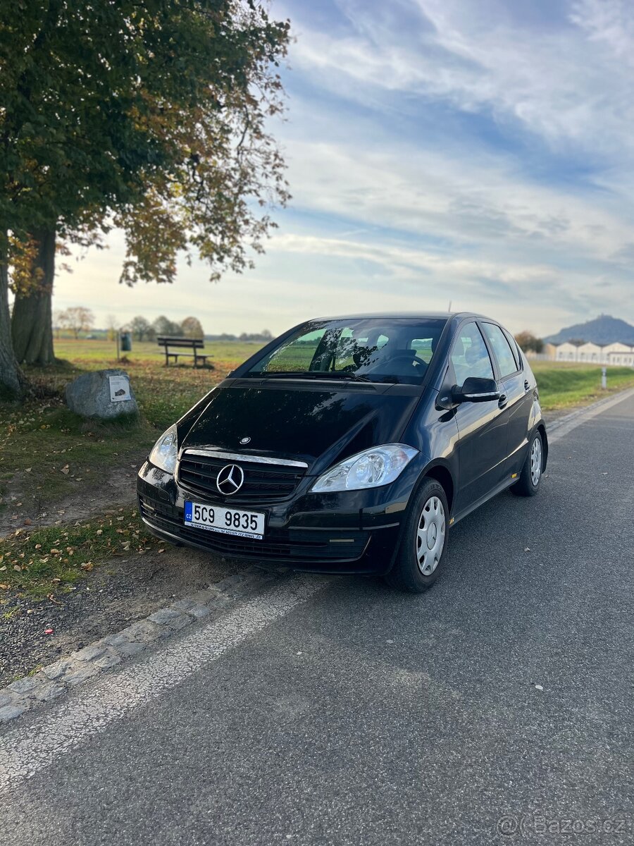 Mercedes Benz A160 2011