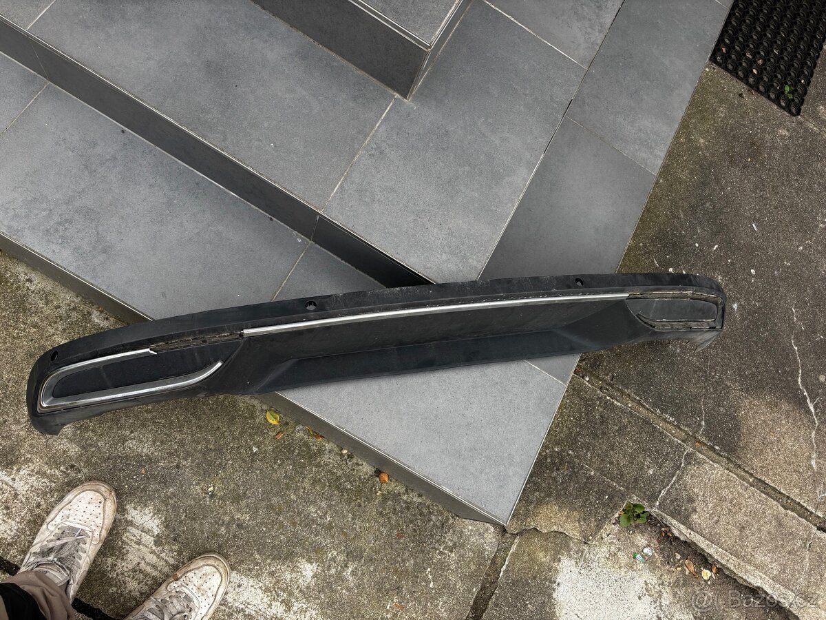 Superb 3 spojler zadního nárazníku