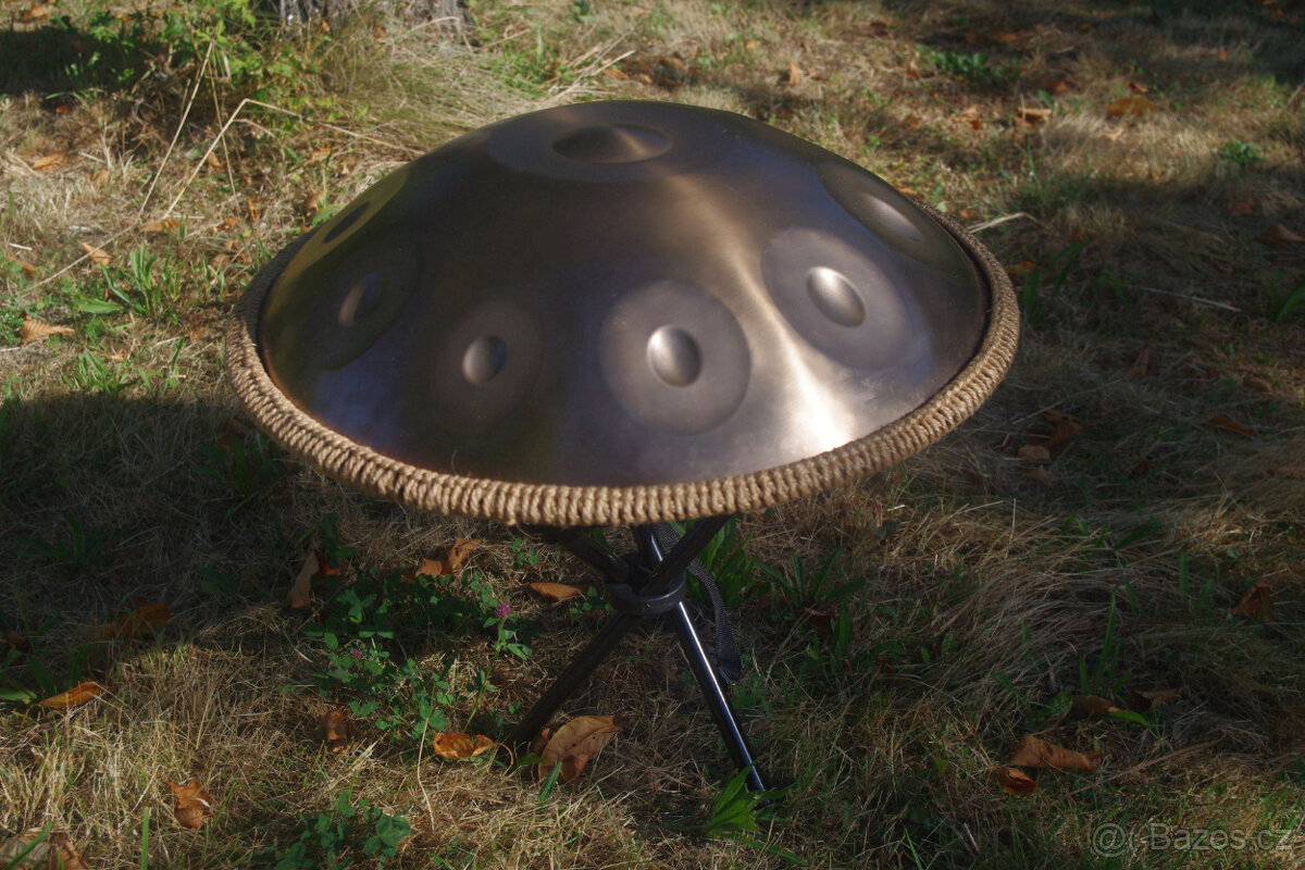 Ručně tepaný HANDPAN