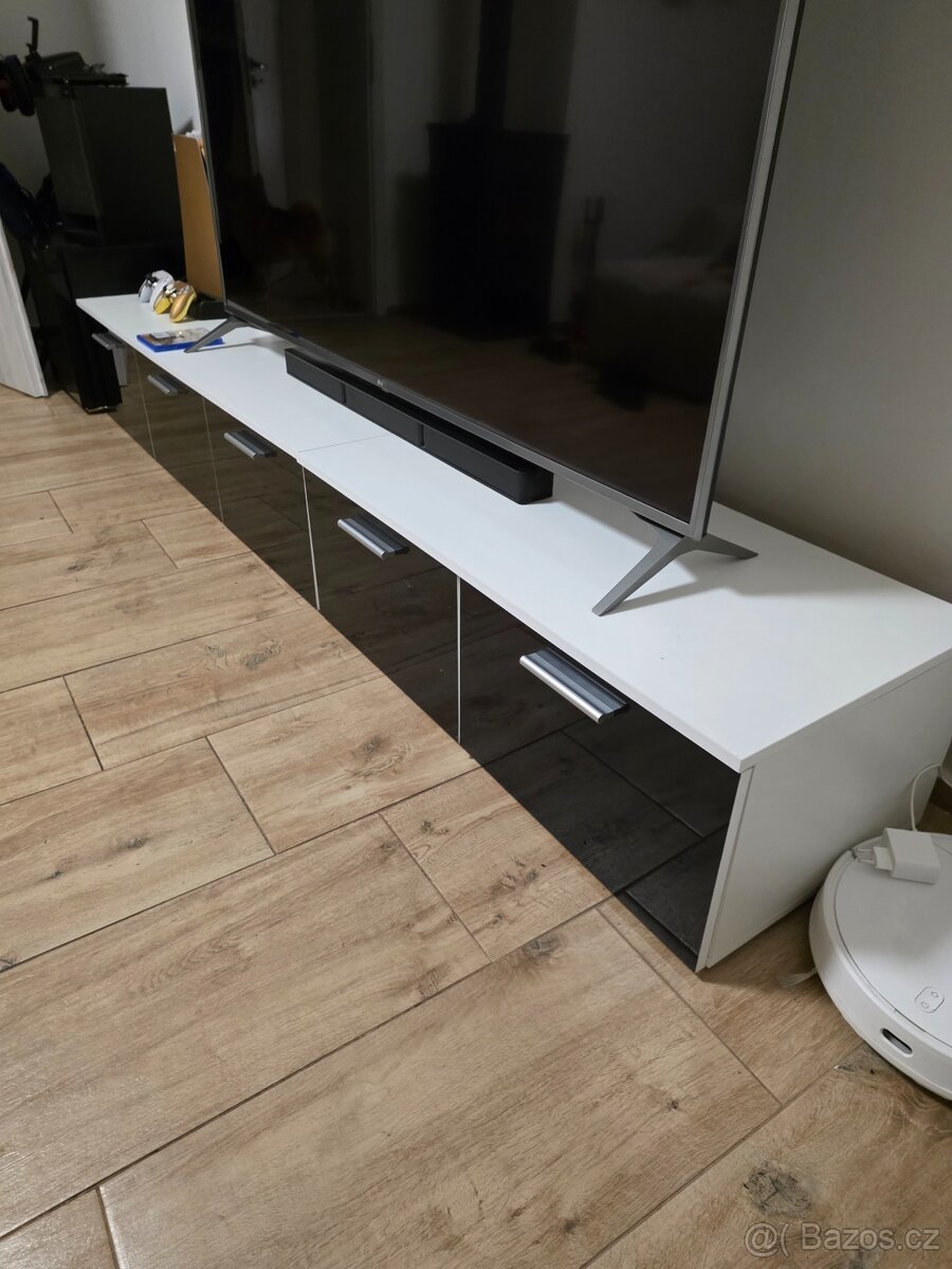 Televizní stolek 46x250 cm (ze 2 ks)