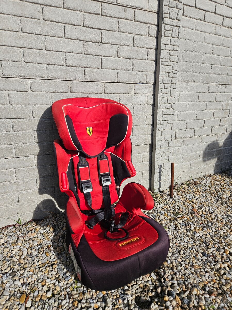 Autosedačka Ferrari