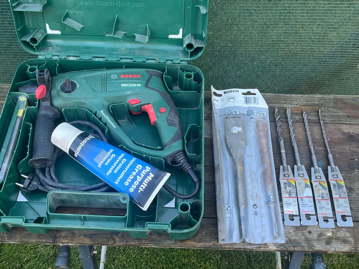 Vrtací/bourací SDS+ kladivo Bosch PBH 2100 RE+příslušenství
