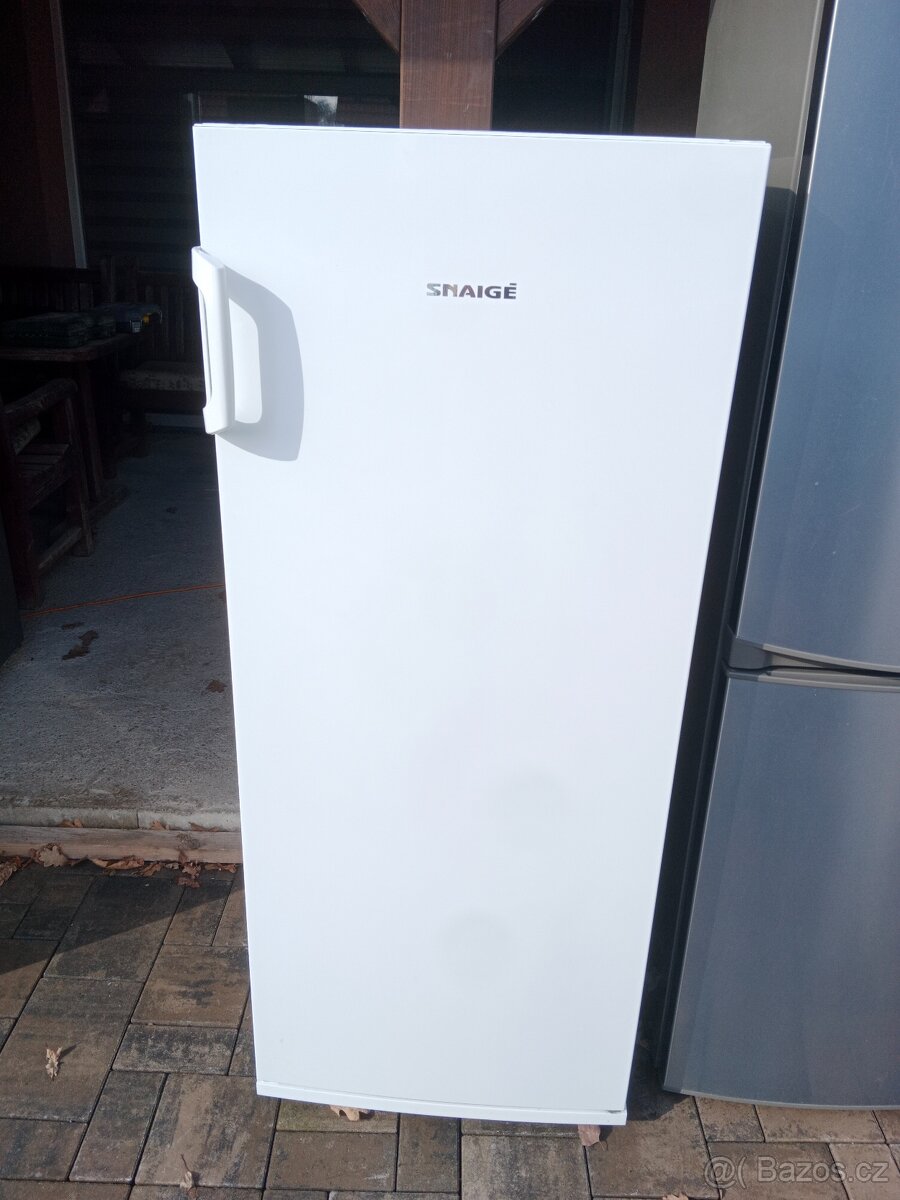 Suplikovy mrazak Snaiger