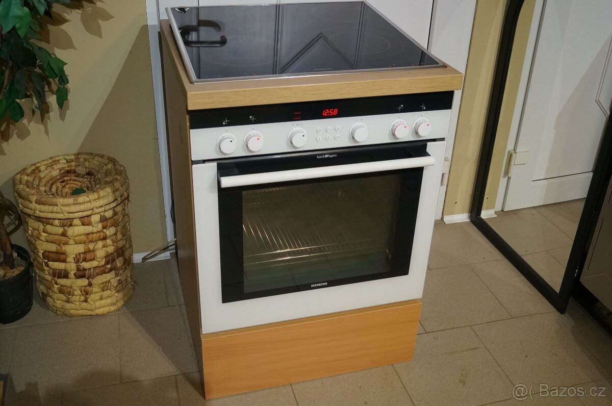 Siemens bílý sporák HE 764260, vyjížděcí dveře