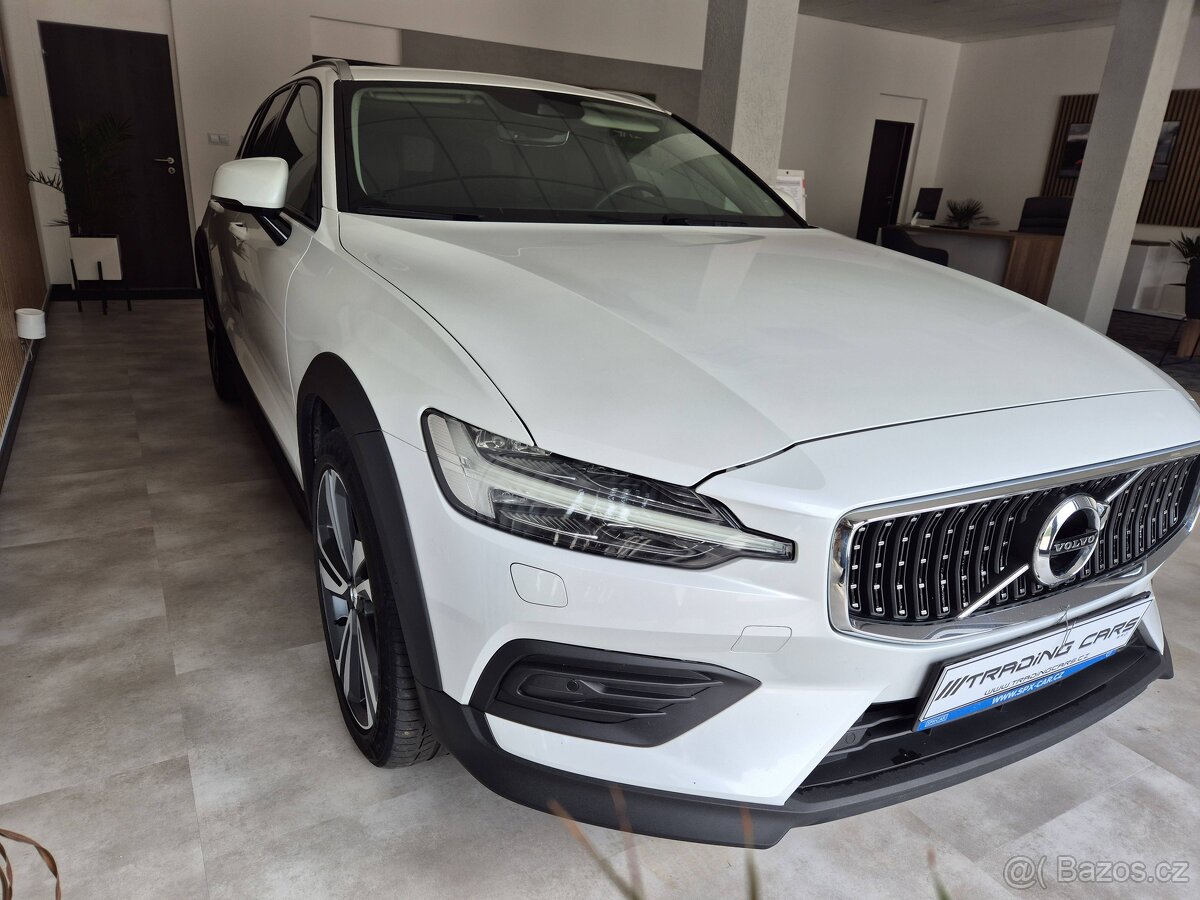 Volvo V60 2,0 D4 AWD Cross Country PLUS