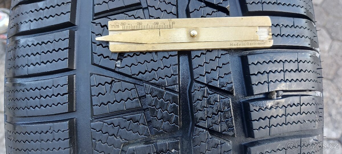Zimní pneu 235/45R18 Aplus