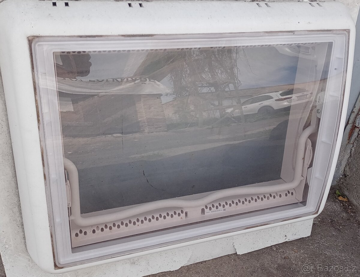 Střešní okno Dometic Midi Heki FL 70x50