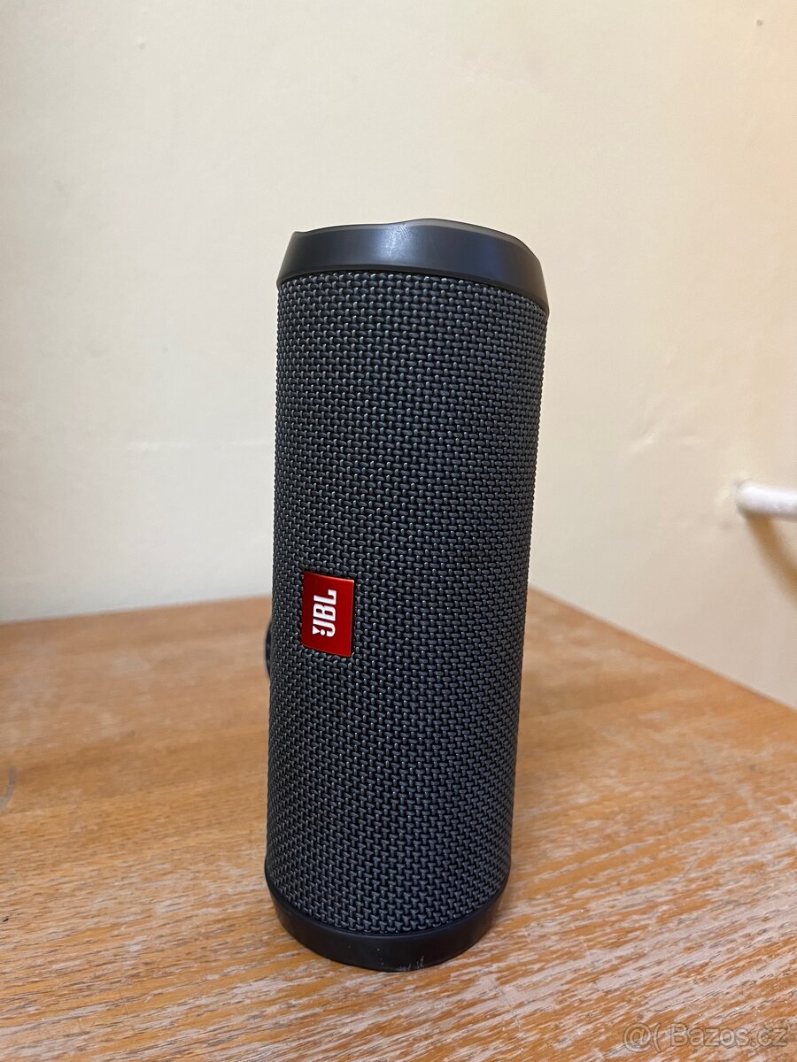 Prodám JBL Flip Essential 2 – skvělý stav