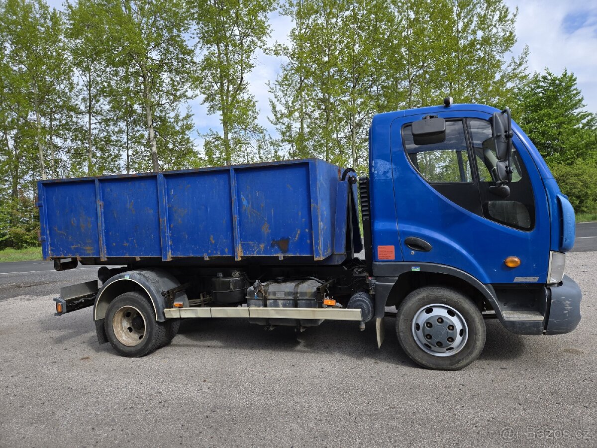 Avia D90
