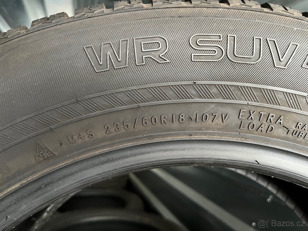 235/60 R18 107V