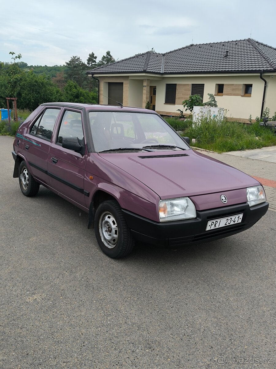 Škoda Favorit 135L prima