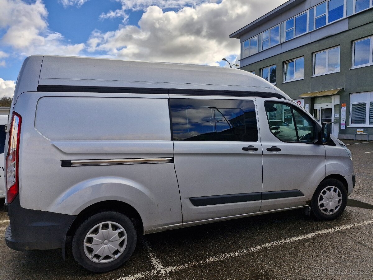 FORD Transit Custom 2,0 L2H2 125kW r.v.2017, 6míst