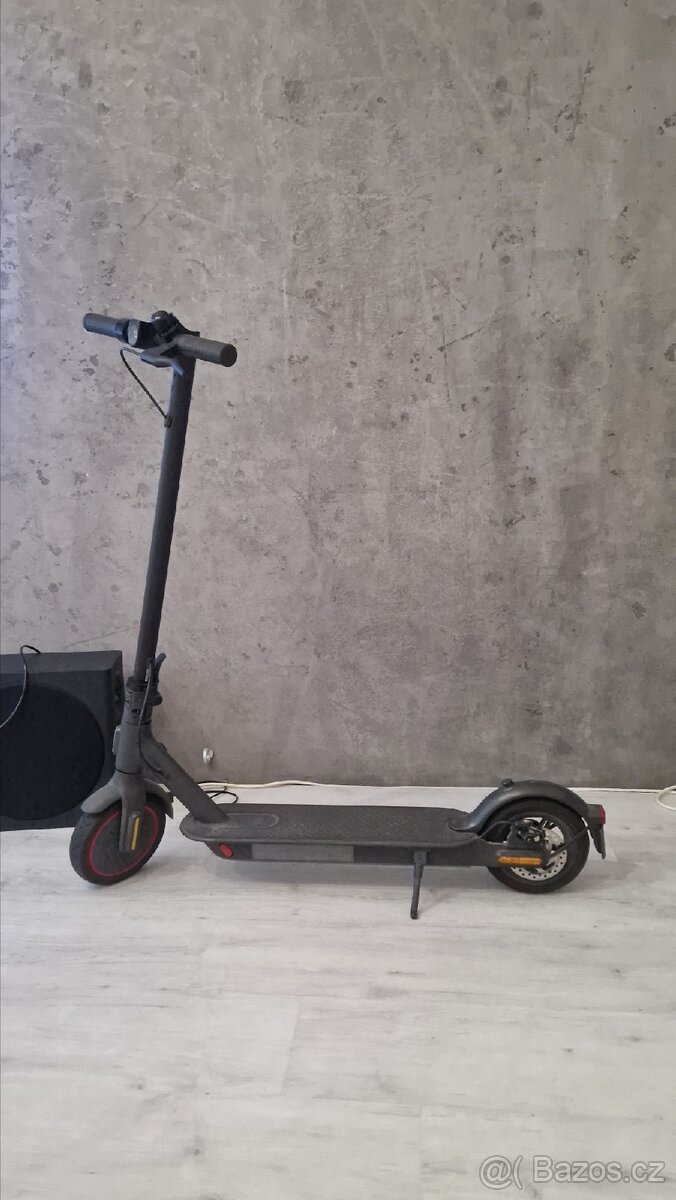 Elektrická koloběžka Xiaomi scooter pro 2