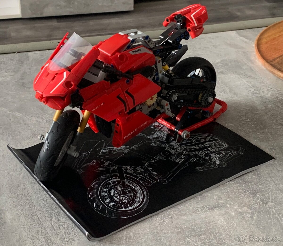 Kopie stavebnice Lego Ducati Panigale V4 S (složený stav)