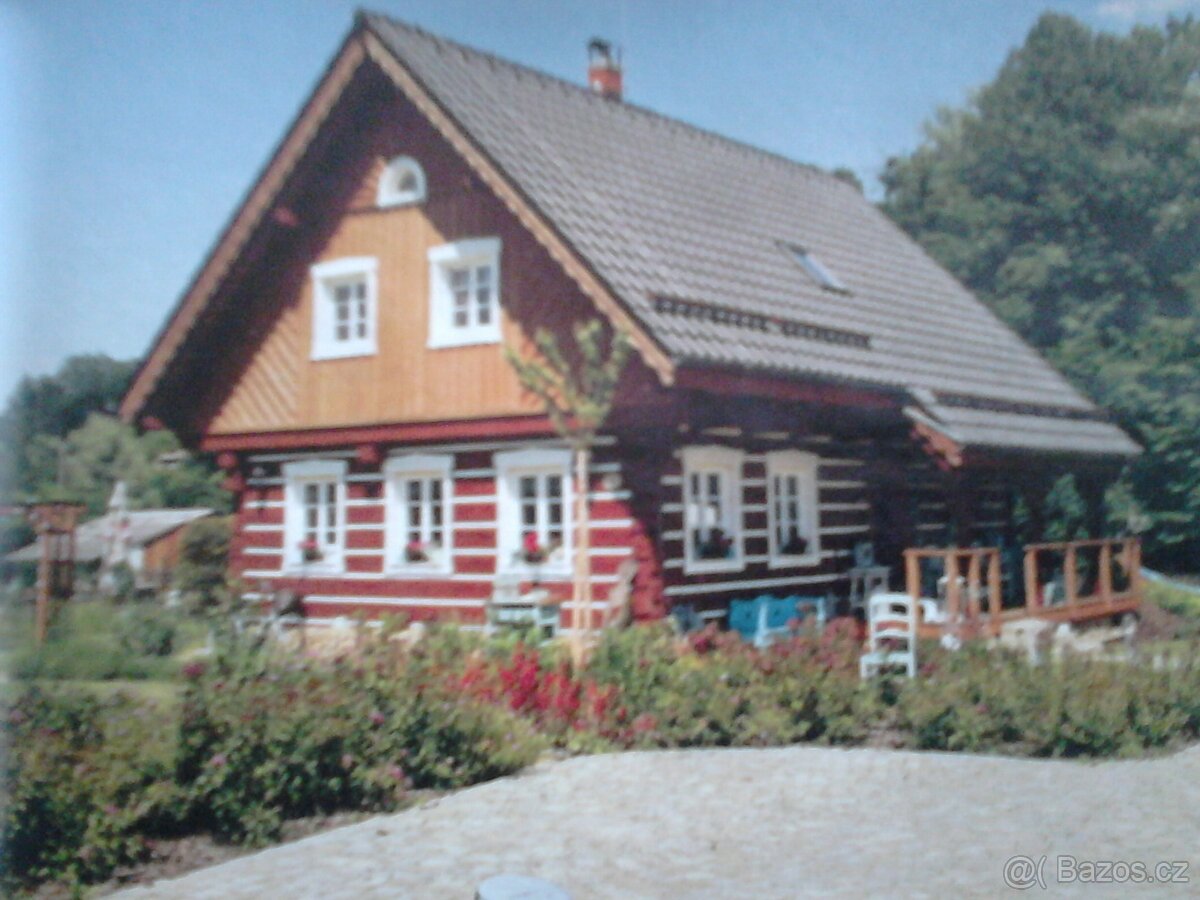 PRODÁM HRANOLY NA ROUBENKU 30X30CM A 20X20cm4-10M