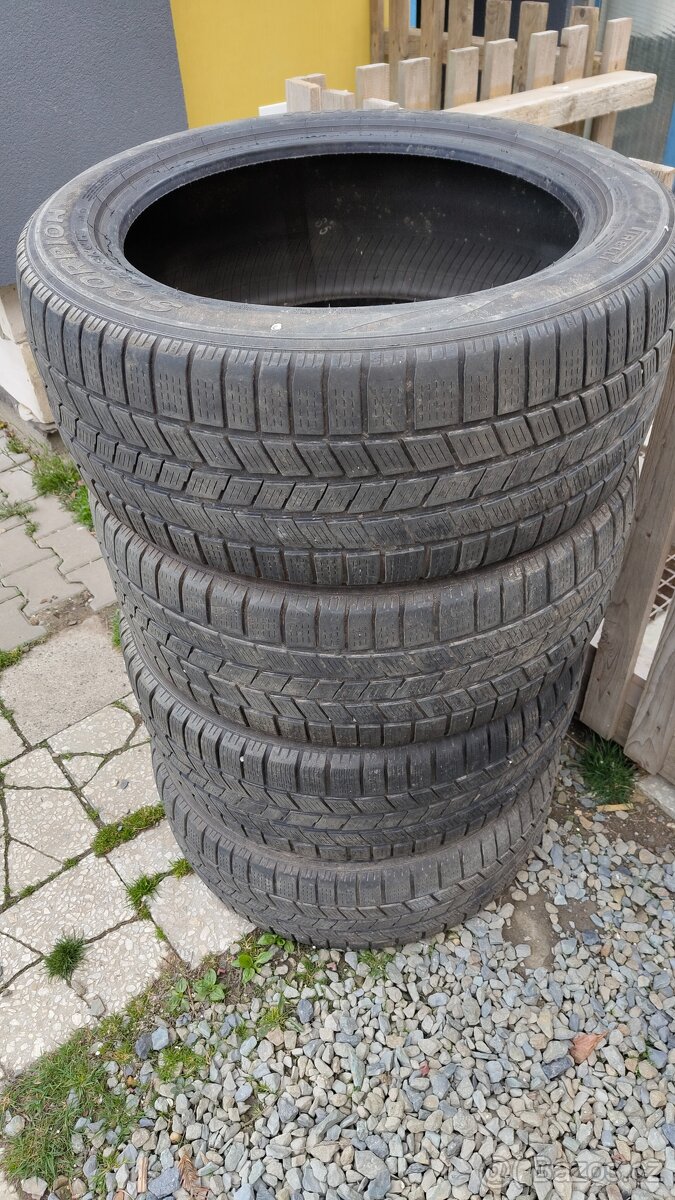 Pneu Pirelli Scorpion Ice & Snow 275/45 R20 110V
