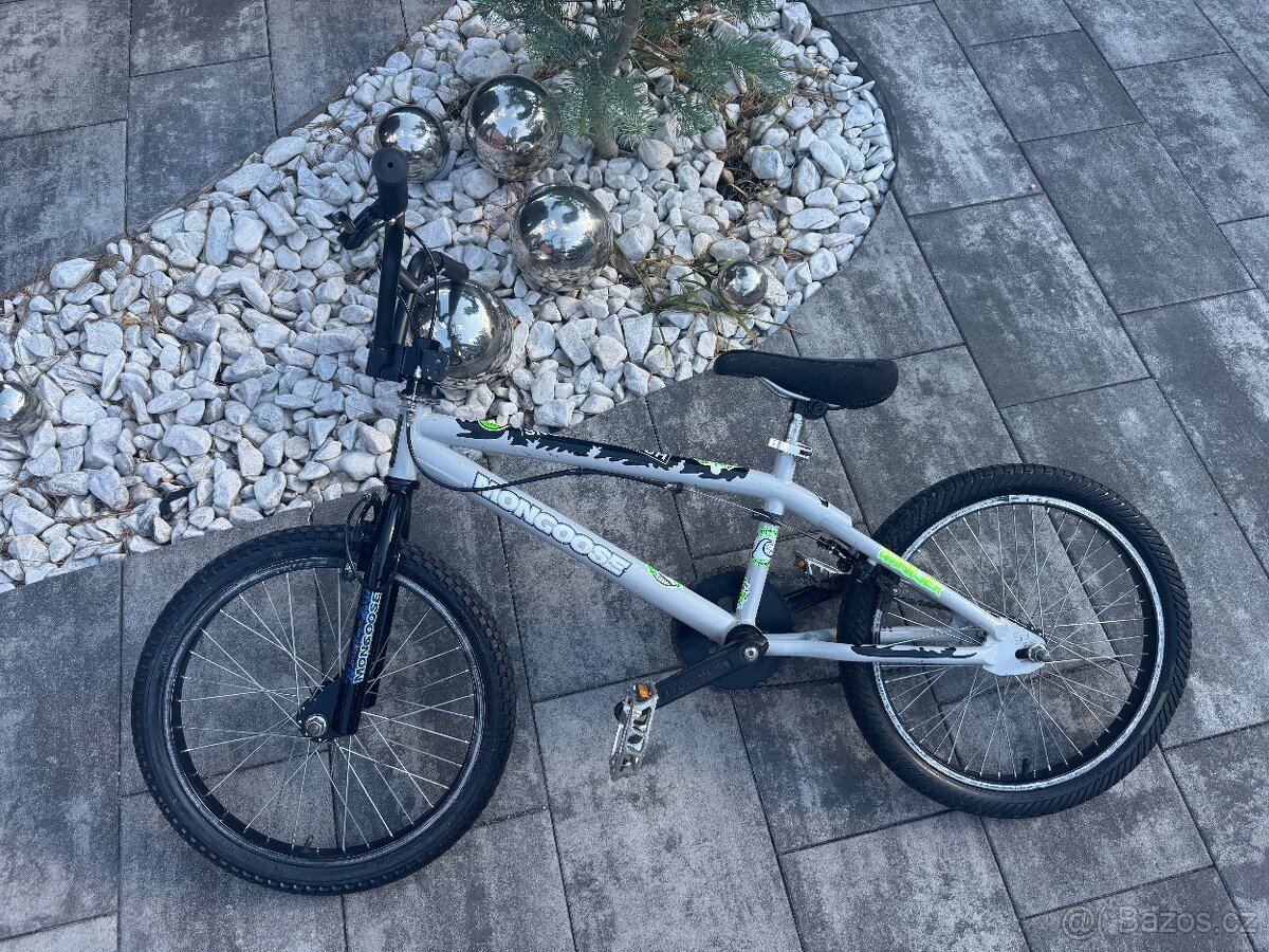 Bmx 20 skákací kolo mongoose freestyle