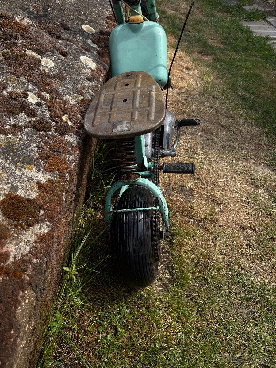 Jawa 555 Motor