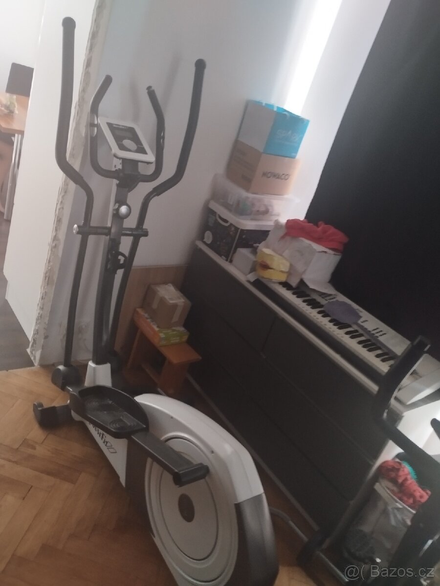 Eliptický trenažér