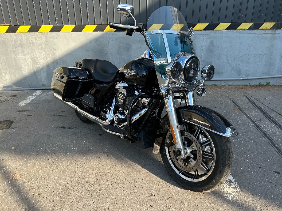 Harley Davidson ROADKING 107