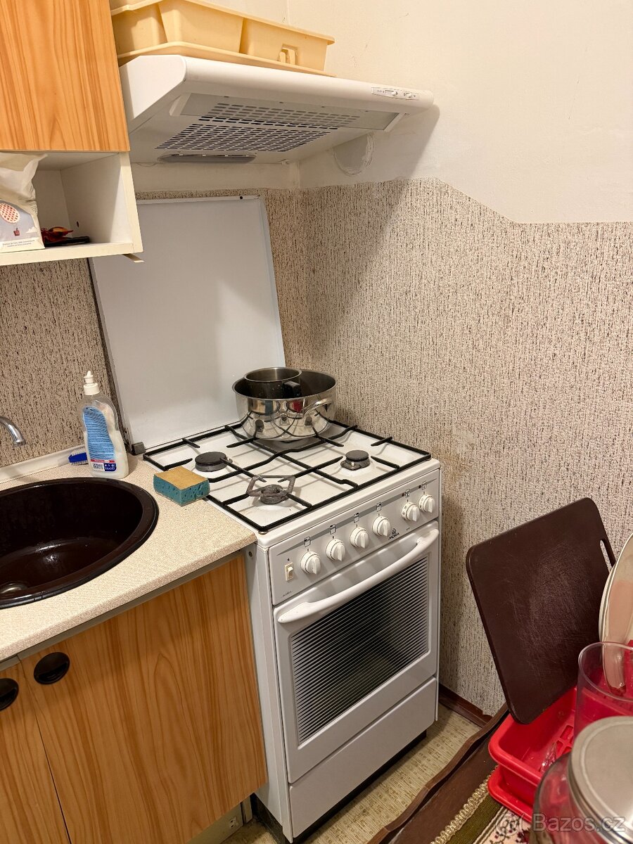 Sporák + digestoř