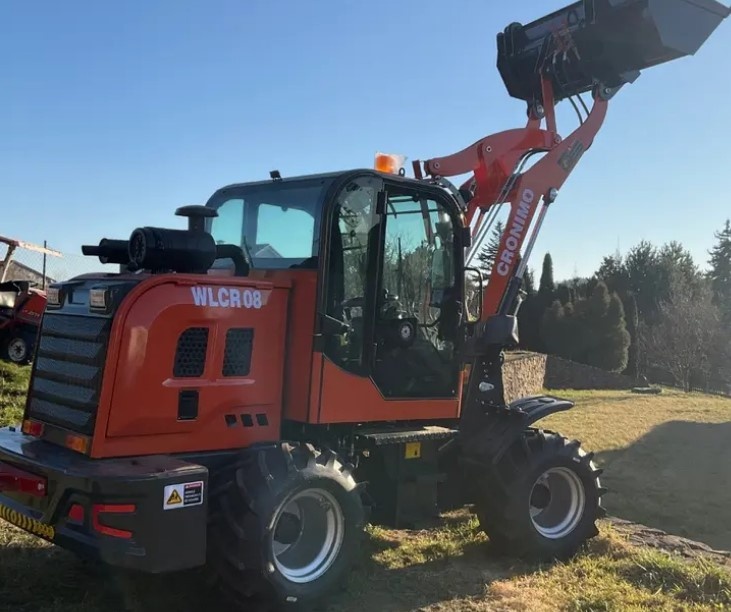 Kloubový nakladač 08-10, kolový nakladač 2100 kg