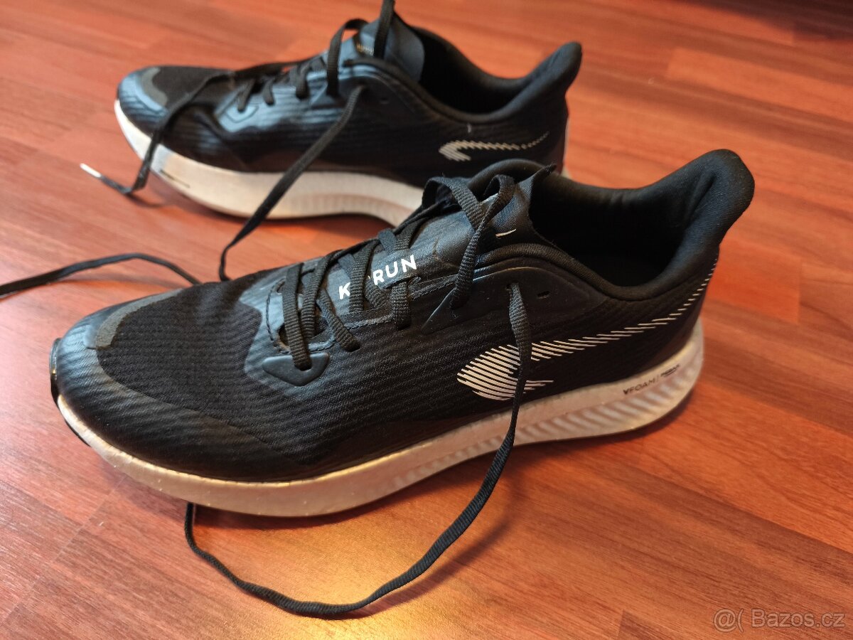 Pánské běžecké boty Kiprun KD500.3 - vel.42 - v záruce