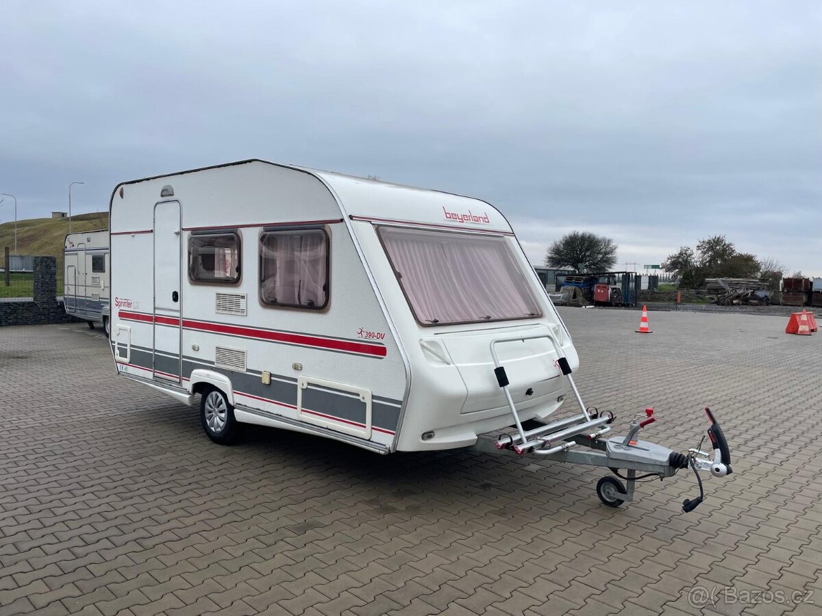 Beyerland Sprinter 390, 2003, pevná postel, stan
