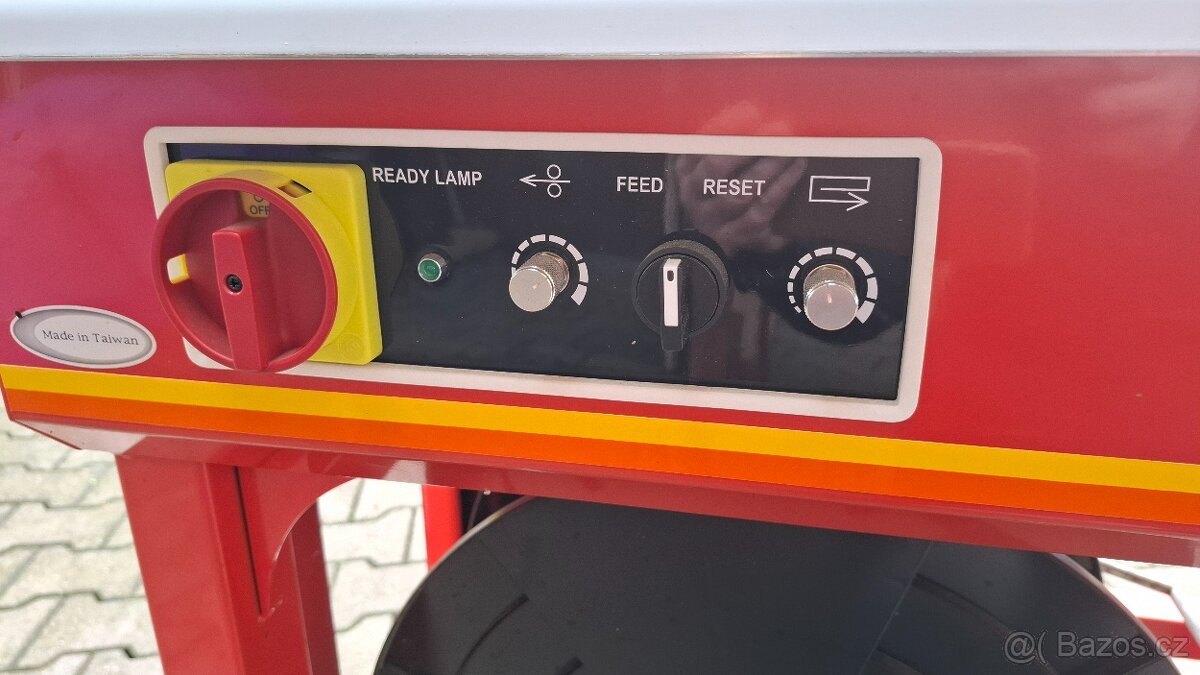 Páskovací stroj TP-502 CE