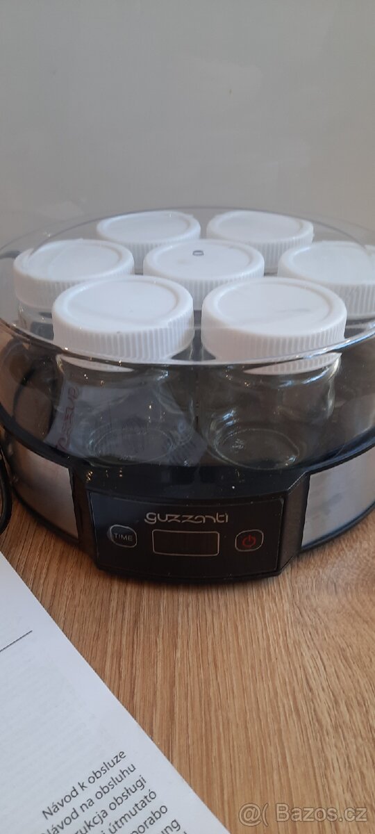 Jogurtovač Guzzanti se skleněnými nádobkami - TOP stav