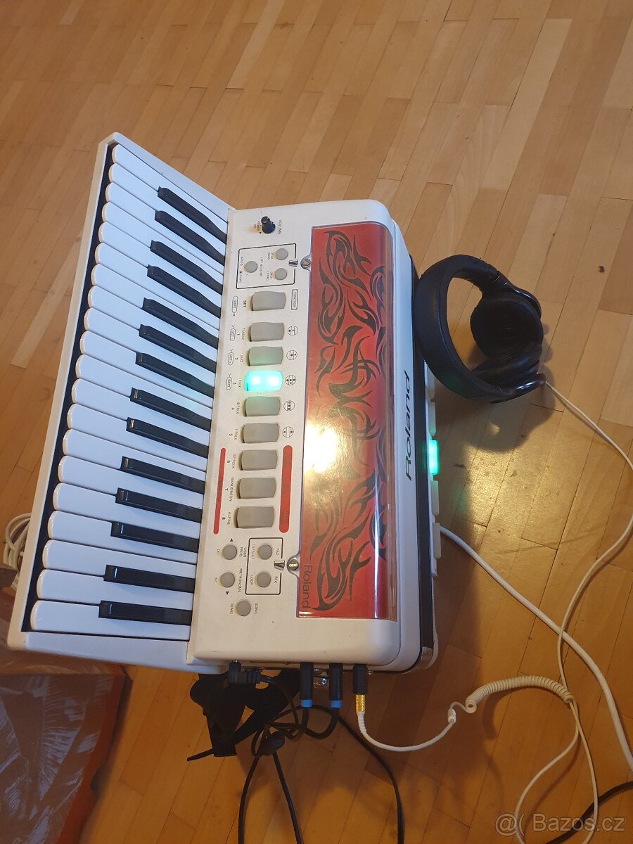 Digitalny Akordeon - FR-2 V-accordion