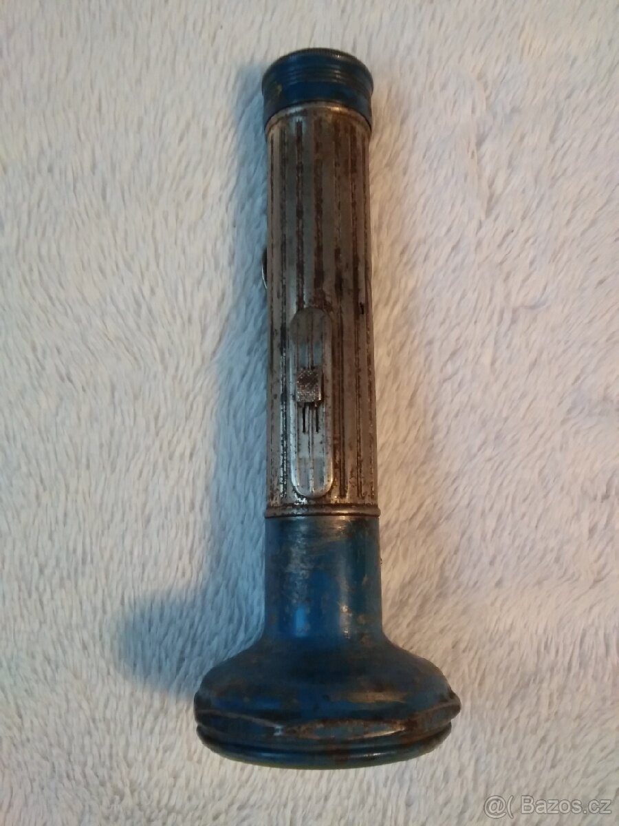 Stará svítilna - baterka PALABA, značená
