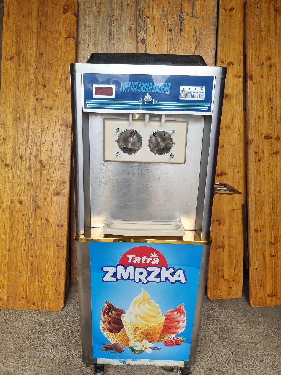 Zmrzlinový stroj + výrobník ledové tříště