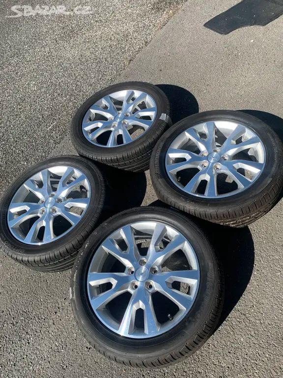 Opel Antara/Chevrolet Captiva 5x115 235/50R19
