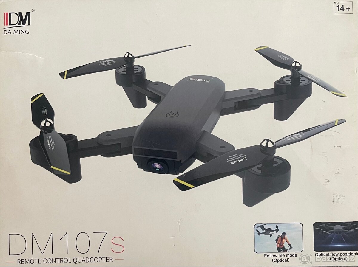 Dron DM107s
