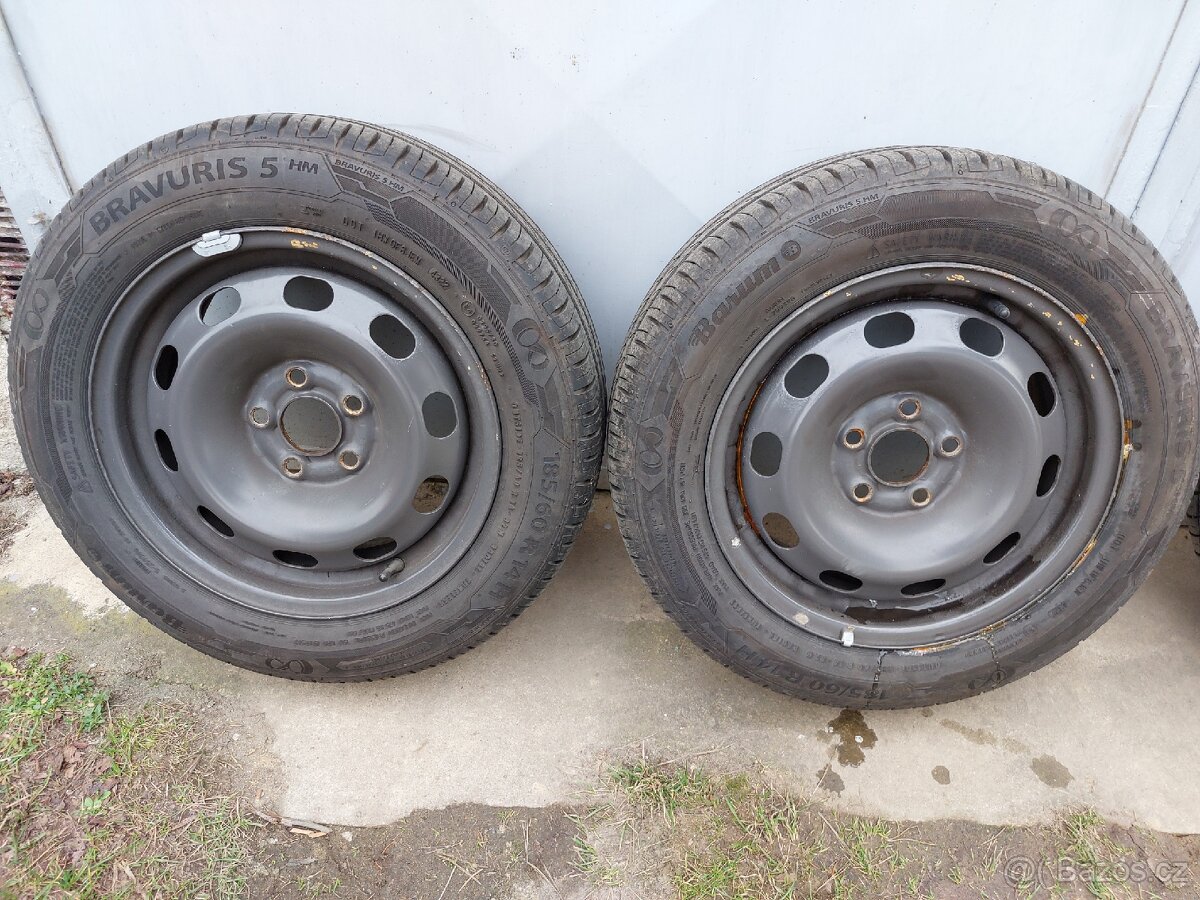 Fabia kola a pneu letní Barum - 185/60 R14