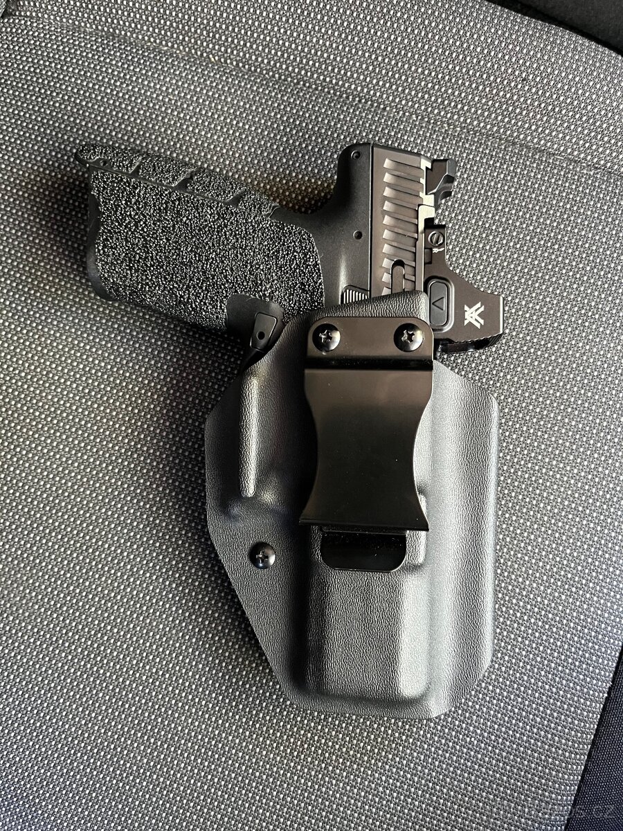 Kydexové pouzdro CZ p10c