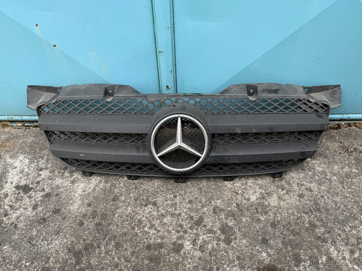 Maska Mercedes-Benz Sprinter se znakem W906