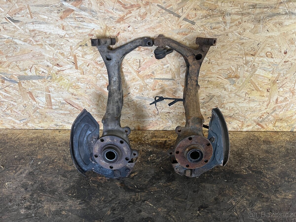 PŘEDNÍ TĚHLICE AUDI A6 C5/A4 B6 8D0407257AM/8D0407258AM